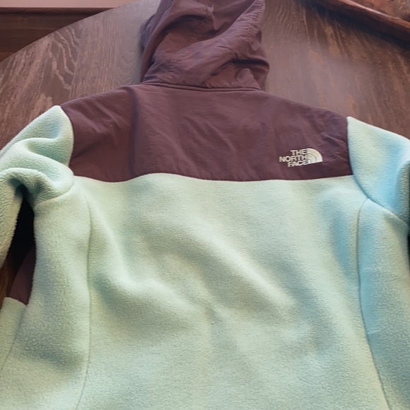 The North Face Fleece zip up jacket, size Small - Picture 6 of 8